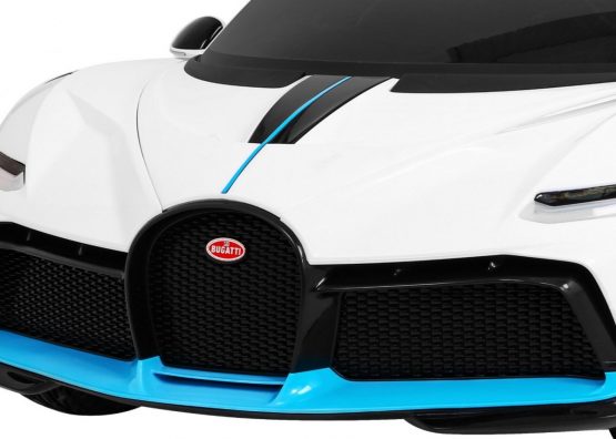 Licensed Bugatti Divo White